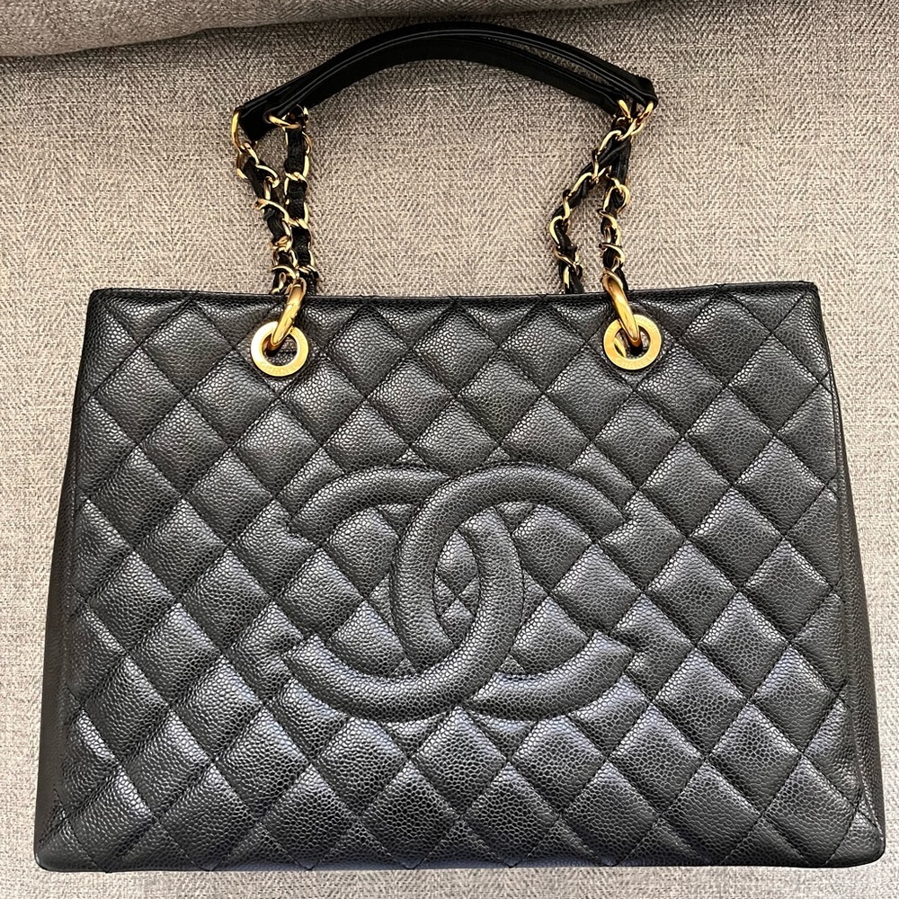 Chanel Grand Tote in Black caviar with gold hardware